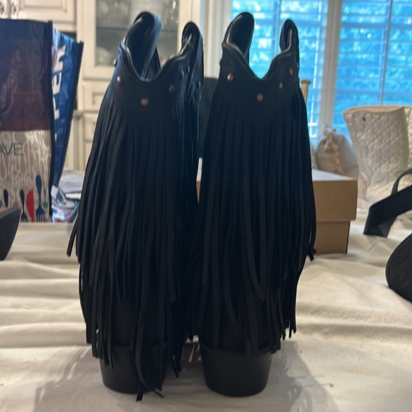 Old west black fringe boots size 1 1/2 - Picture 3 of 4